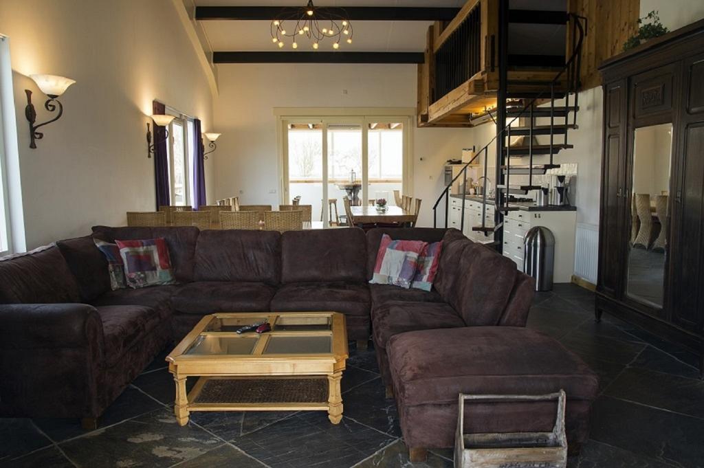 Herkenhoek 5 Bedroom Apartment Heeswijk-Dinther Eksteriør billede