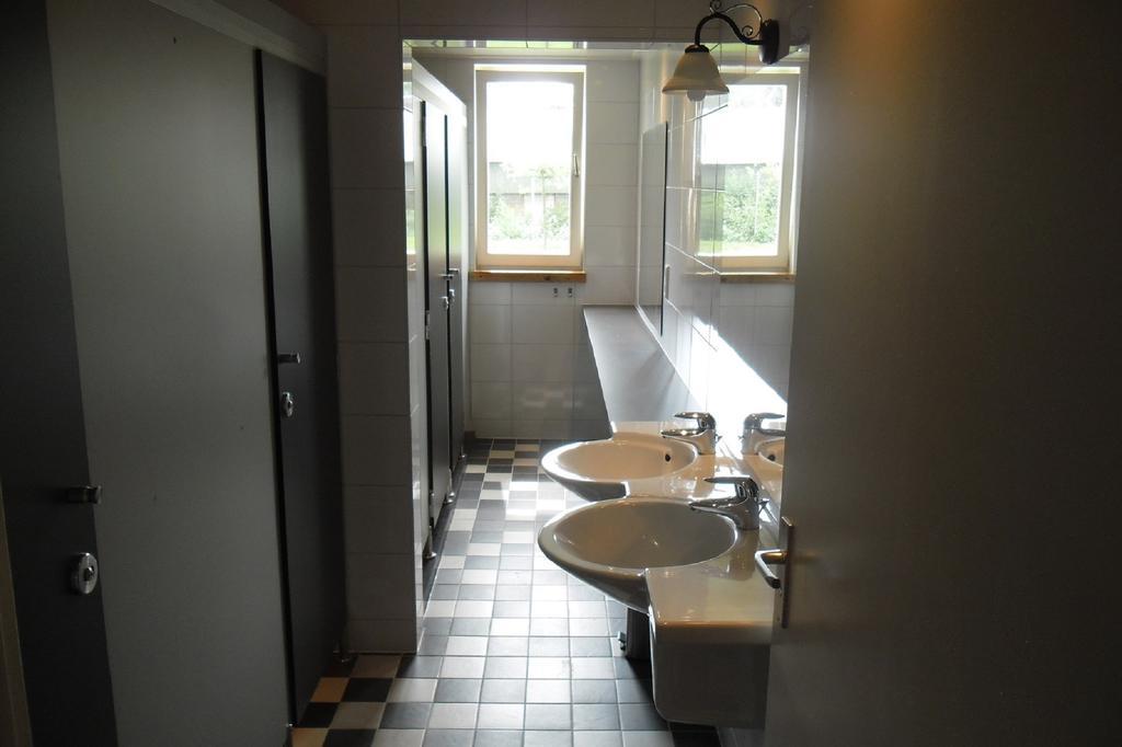 Herkenhoek 5 Bedroom Apartment Heeswijk-Dinther Eksteriør billede